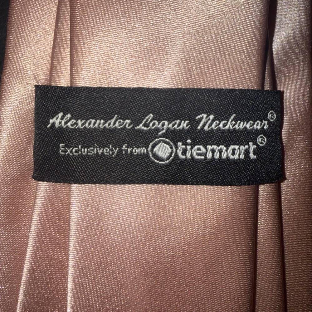 Alexander Logan Neckwear Tiemart Mens Blush Pink Satin Solid Formal Necktie - Picture 3 of 4
